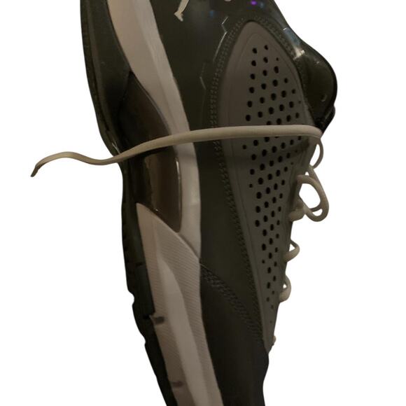 Jordan D Reign Men’s Basketball Sneakers Sz 13 Gray Sports Basketball School - Picture 3 of 3